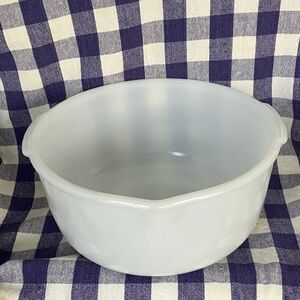 Vintage GLASBAKE SUNBEAM Milk Glass Large Mixmaster Mixing Bowl With Spout